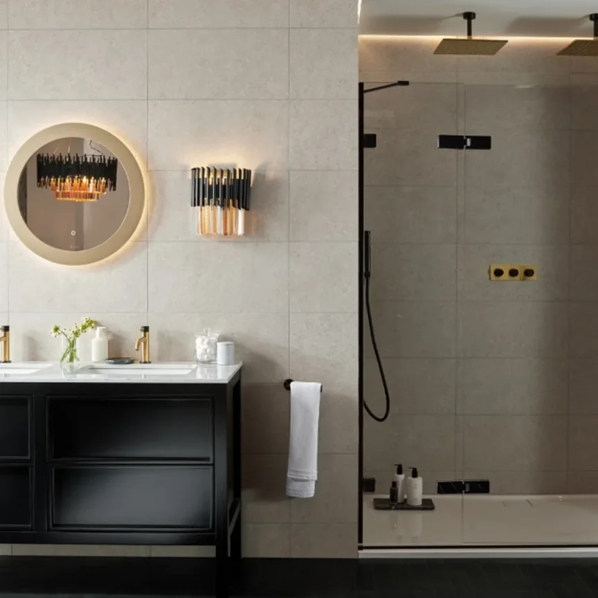 Vado Individual Fixed Head Ceiling Mounting Arm 100mm (4'') Brushed Gold detail view - Image 2