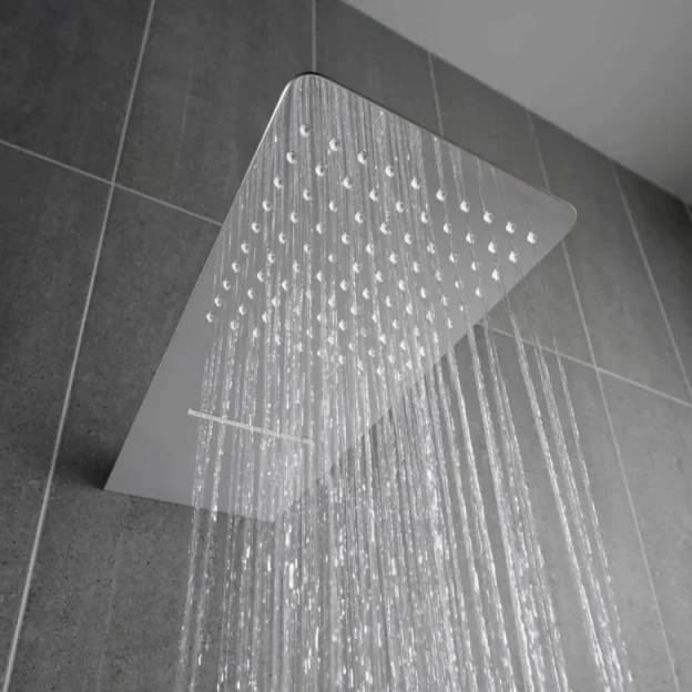 Vado Aquablade Slim Line Easy Clean Wall Mounted Square Shower Head With 2 Functions: Water Blade And Cascade Shower Chrome detail view - Image 4