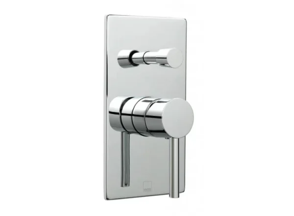 Vado Zoo 2 Outlet Single Lever Concealed Manual Valve With Diverter Rectangular Backplate Chrome detail view - Image 2