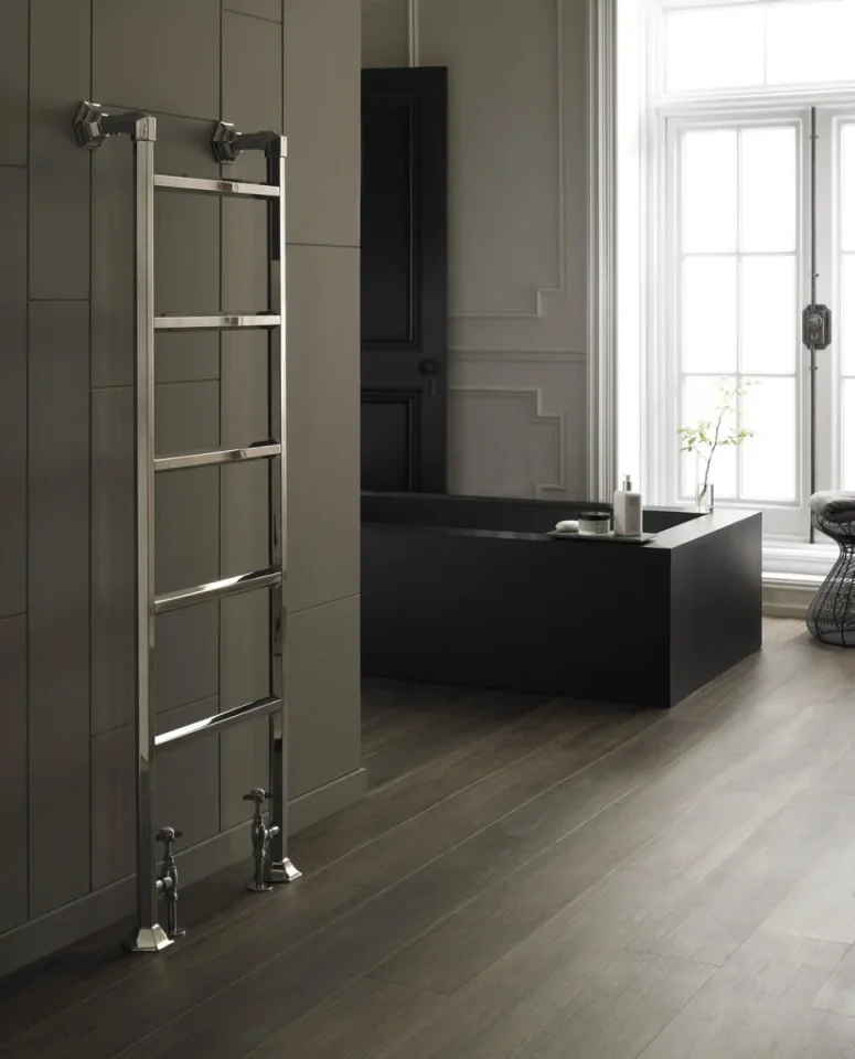 Vogue Art Moderne Towel Radiator Heating Only - Chrome 1543X550 detail view - Image 2