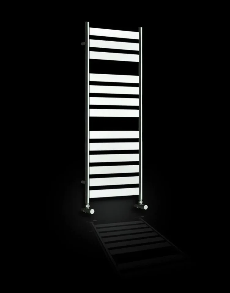 Reina Carpi 500 X 1300 Chrome Towel Radiator detail view - Image 2