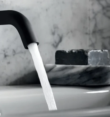 Crosswater Mpro Bath Spout Matt Black detail view - Image 2