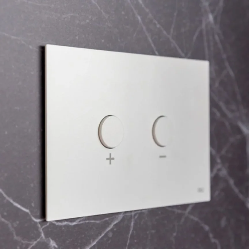 Britton Aquacabinet Cistern Tank With Plush Plate