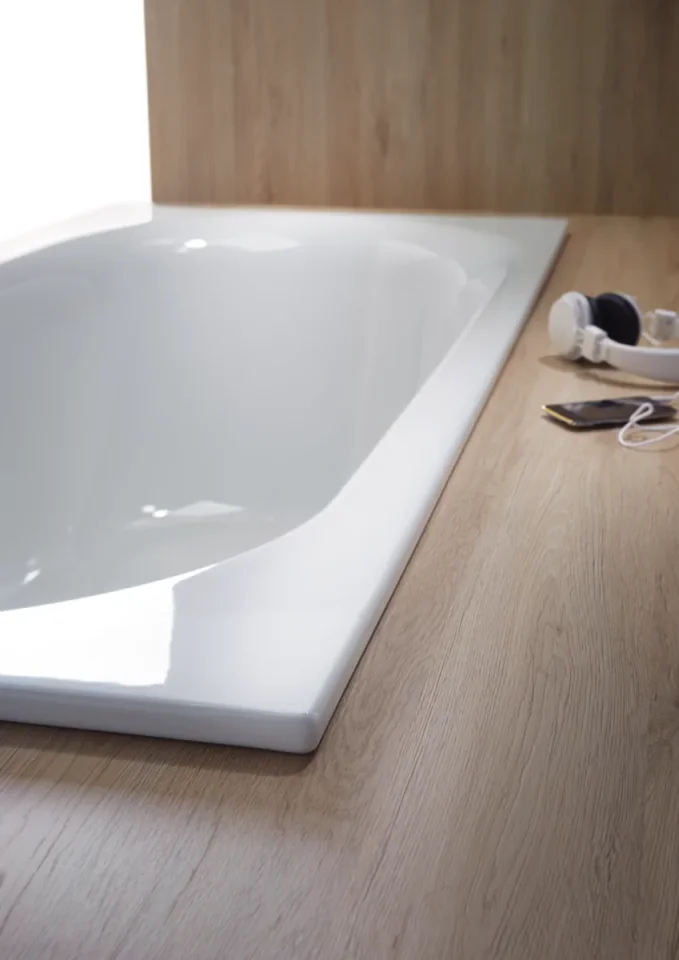 Bette Comodo Single Ended Shower Bath Gloss White (Multiple Sizes) - Image 5