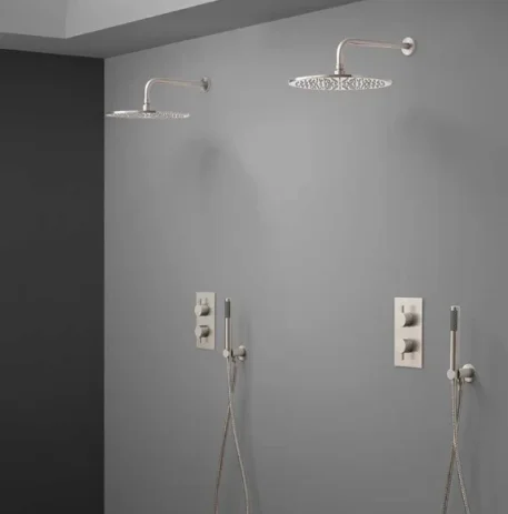 Crosswater MPRO 200mm Fixed Shower Head with Arm Chrome - Image 4