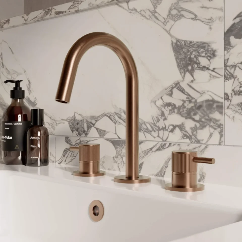 Saneux Cos 3 Tap Hole Deck Mounted Basin Mixer Kit - W/ Knurled Handle - Brushed Bronze (pvd) detail view - Image 3