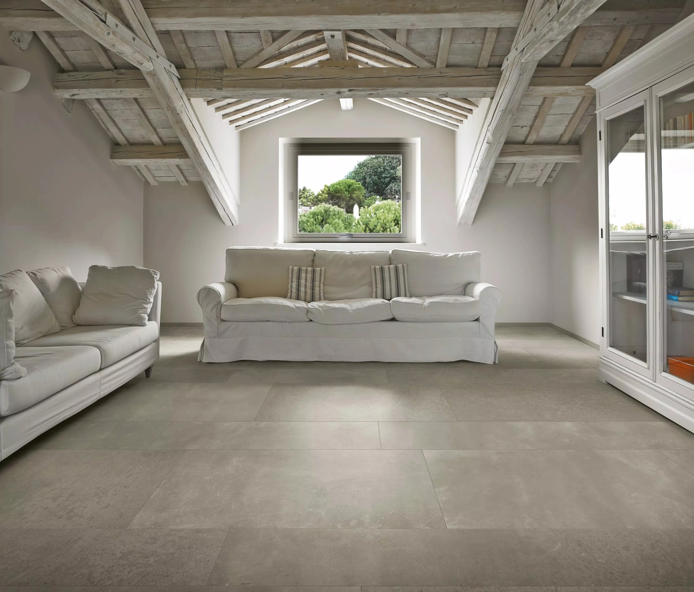 Maps Of Cerim Dark Grey Nat 30x60 Ret