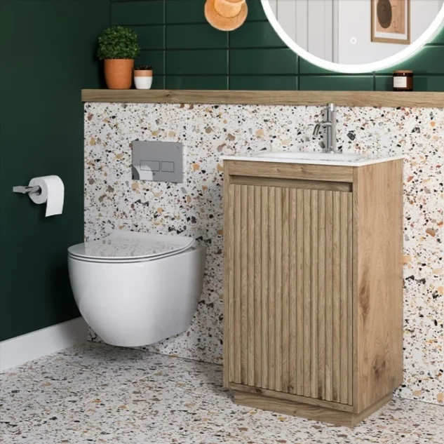 Crosswater Mpro Flush Plate Chrome detail view - Image 2