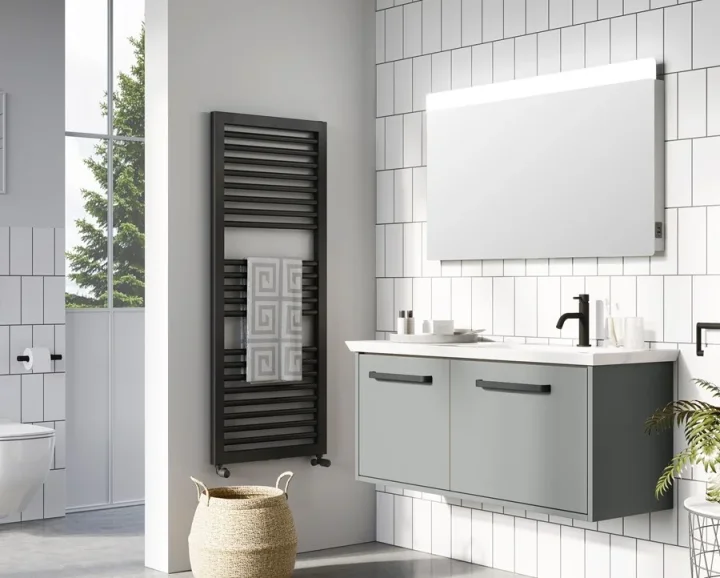 Crosswater Glide Ii Illuminated Mirror 1000x600 detail view - Image 2