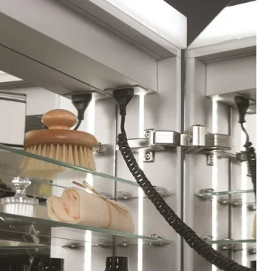 Crosswater Image Illuminated Cabinet 500x700 Universal L/r detail view - Image 8