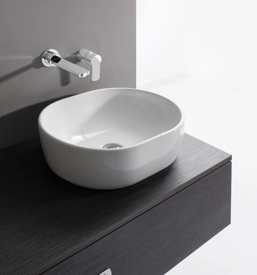 Crosswater Pearl Counter Basin 450 No Overflow White detail view - Image 2