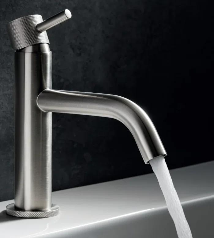 Crosswater Mpro Basin Monobloc Knurled No Waste Deck Mounted Stainless detail view - Image 3