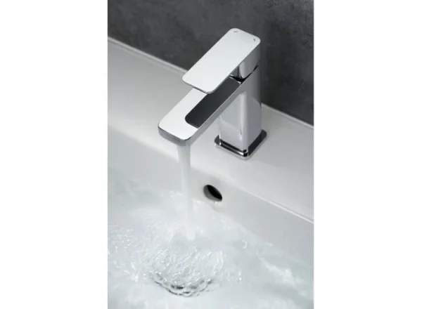 Vado Phase Mono Basin Mixer Smooth Bodied Single Lever Deck Mounted With Universal Waste And Honeycomb Flow Regulator Chrome detail view - Image 2
