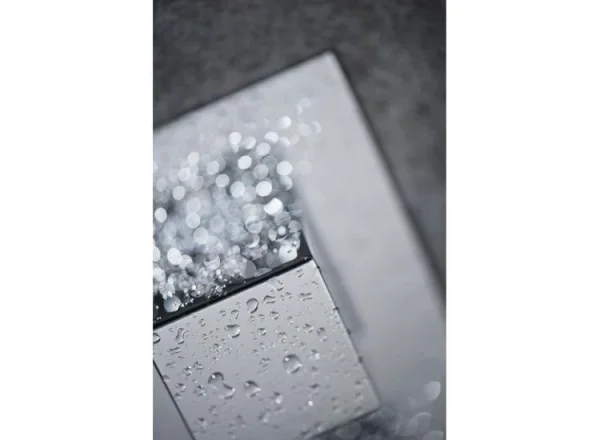 Vado Tablet Notion 3 Outlet 3 Handle Concealed Thermostatic Valve Vertical Chrome detail view - Image 3