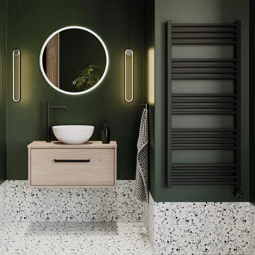 Crosswater Mpro Towel Warmer 480x1140 Matt Black detail view - Image 3