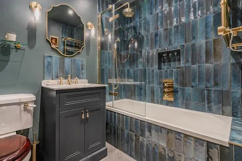 360° View - Relaxing Ensuite in Tooting Bec