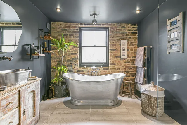 Unique Modern/ Traditional Bathroom in Twickenham