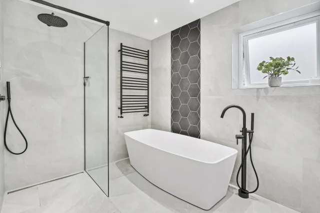 Beautiful Bathroom Suites in Brixton